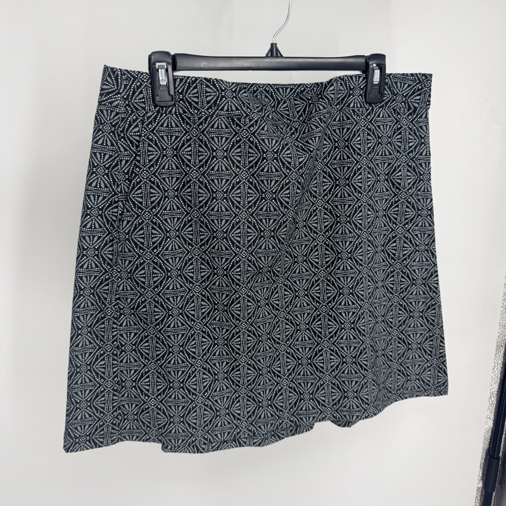 RipSkirt Hawaii Black White Geometric Wrap Skirt Large Active Beach Quick Dry